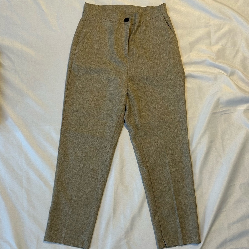 Han Queen Women’s Three Piece Suit - MEDIUM - Picture 12 of 16